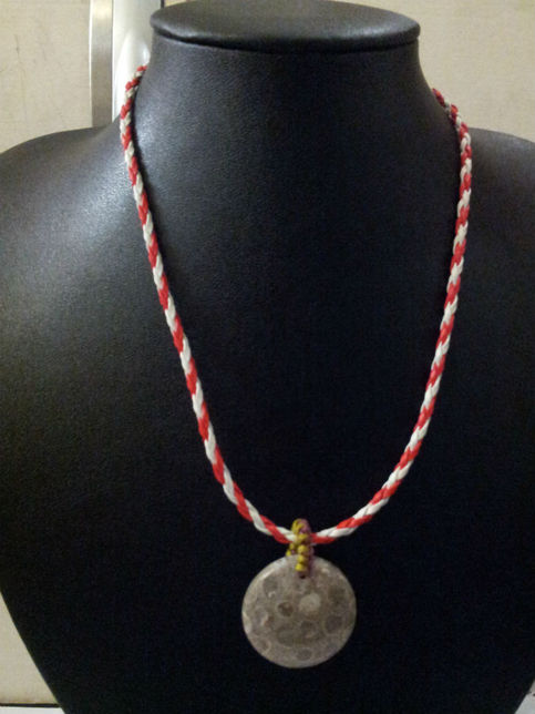 NATURAL CORAL FOSSIL GEMSTONE Circle PENDANT w/ Artificial Leather 16" Necklace