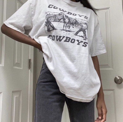 COWBOYS PRINT TEE