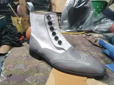 Best Adult Wear Hand Stitch Grey Leather Suede Boot, Wingtip Button Style Formal Boot