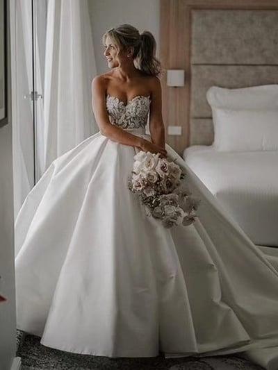 Sweetheart Wedding Dresses Bridal Gown with Appliques Lace