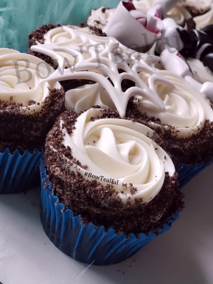 Chocolate Oreo Crunch Cupcakes