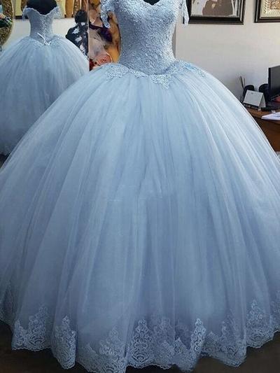 Off-the-Shoulder Floor-Length Ball Gown Sleeveless Lace Tulle Prom Dresses