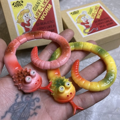 GIANT LIFE-LIKE WORM