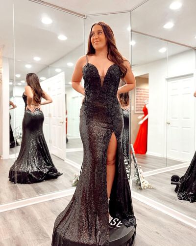 Charming Mermaid V Neck Black Sequins Long Prom Dresses
