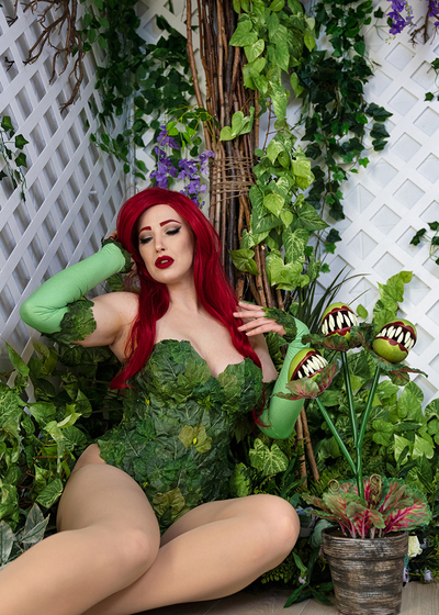 Petals & Frank - Postcard