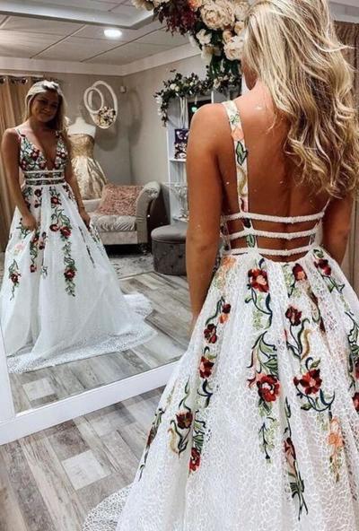 Beautiful V Neck Backless Appliques Long Evening Dresses