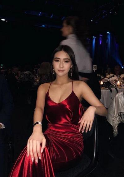 Spaghetti Straps Sheath Women Wine Red Evening Dress