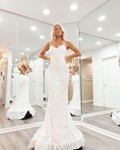 Cute Mermaid Sweetheart White Sequins Prom Dress