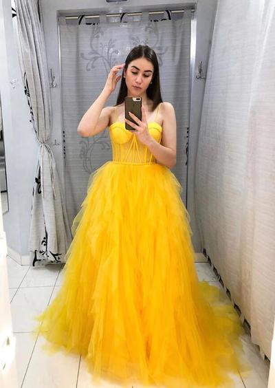 Beautiful Straps Yellow Tulle Long Prom Dresses