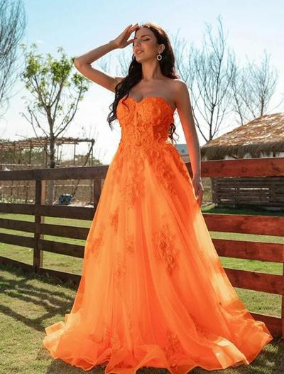 Gorgeous Orange Prom Dresses Sexy Backless A Line Strapless Lace Appliques Ruffles Tulle Long Evening Gowns Plus Size