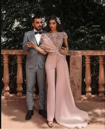 Dusty Pink Women Jumspuits Evening Dresses Arabic Style Short Sleeves Lace Applique Beaded Peplum Lady Pantsuit