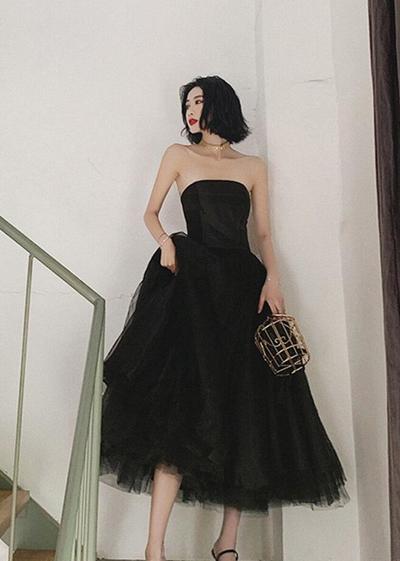 Elegant Strapless Tulle Tea Length Evening Dresses