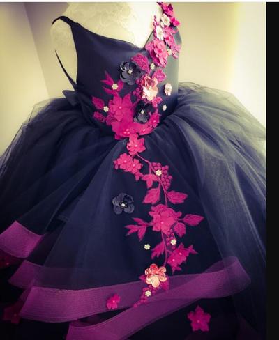 Lace Crystals Flower Girl Dresses Tulle Ball Gown Little Girl Wedding Party Gowns Vintage Pageant Dress Custom Size