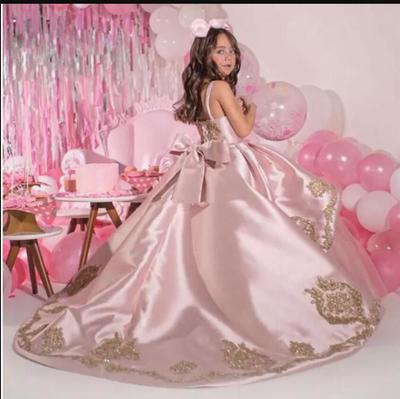 Pink Beaded Ball Gown Girls Pageant Dresses Spaghetti Straps Princess Flower Girl Dress Sequined Satin Appliqued First Communion Gowns