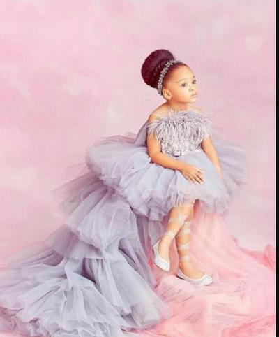 New Lace Appliqued High Low Flower Girl Dresses For Wedding Tiered Skirts Little Girls Pageant Dress Feather First Holy Communion Gowns