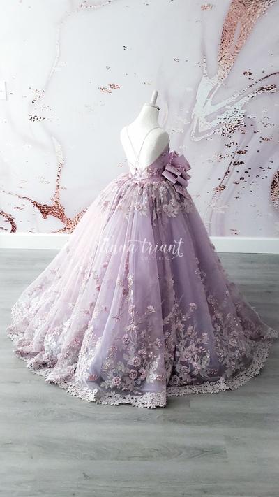Lavender Beaded Ball Gown Girls Pageant Dresses Spaghetti Straps Princess Flower Girl Dress Appliqued First Communion Dress