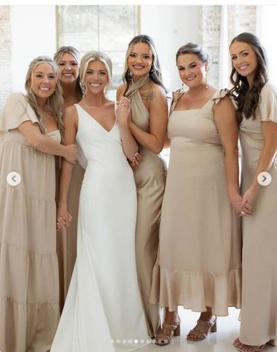 Simple V Neck Mermaid Backless Beach Wedding Dress Bridal Gown