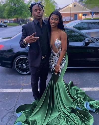 Sexy Mermaid Green Stain Prom Dress With Beading