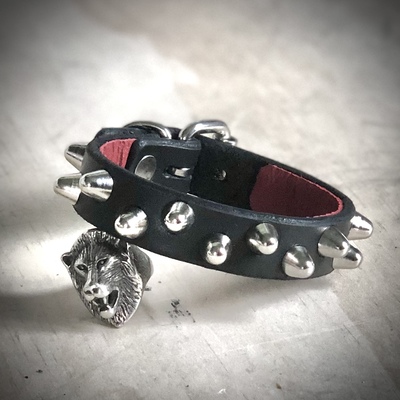 Staggered 1-Row Short British Stud Wristband