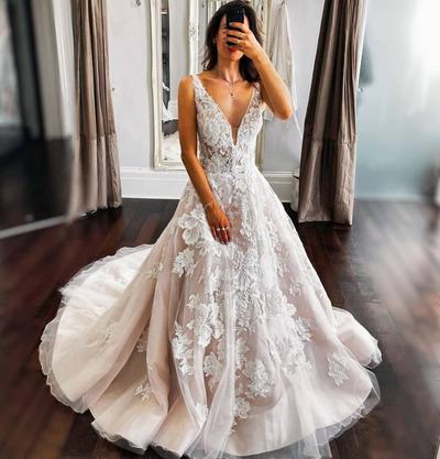 Mermaid A-Line V Neck Tulle Wedding Dresses with Lace Appliques