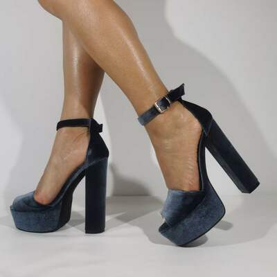 Female High Platform Chunky Heel Velvet Sandals Grey Ankle Straps square High Heel peep toe summer Pumps banquet shoes