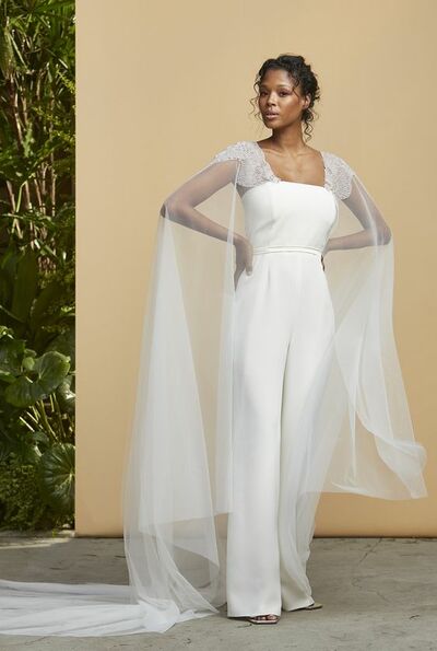 Elegant Lace Sleeveless Wedding Jumpsuit Bridal Jumpsuit