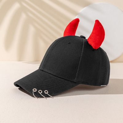Circle & Horns Decor Baseball Cap