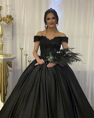 Gothic Ball Gown Off the Shoulder Black Wedding Dresses,946