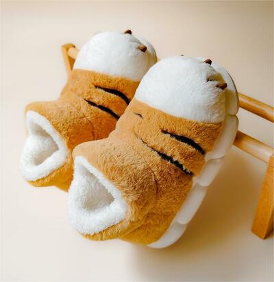 FREE SHIPPING Cute Tiger Claw Fuzzy Slippers