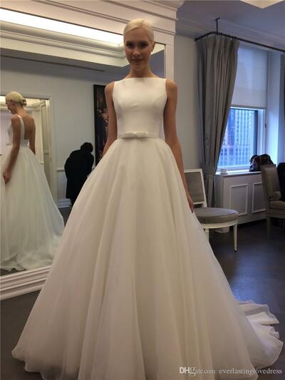 Elegant Wedding Dress A-Line Sleeveless Backless Ball Gown Wedding Dresses Bridal Gowns