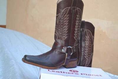 New Handmade Men's Buckle Caved Cowboy Boots