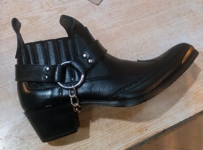 Handmade Men's Black Chain Buckle Caved Cowboy Boots