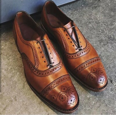 Handmade leather oxfords brown patina toe cap wingtip and brogue lace up dress formal wear men shoes