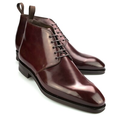 CORDOVAN CHUKKA BOOT IN BURGUNDY SHELL CORDOVAN
