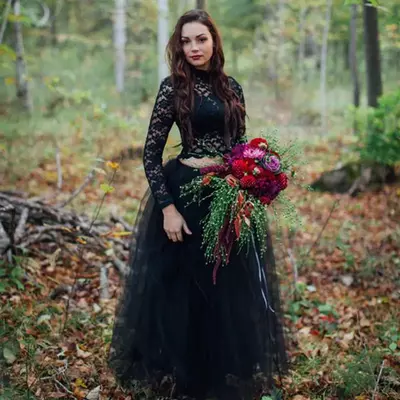 Gothic Black Wedding Dress Country Two Pieces Illusion Lace Top High Neck Long Sleeve Halloween Wedding Dresses Tulle Bridal Gowns