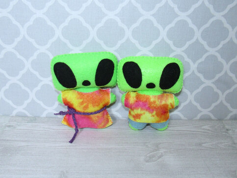 Y2K Alien Blockheads