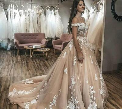 Champange Off Shoulder Wedding Dresses Lace Appliqued Sweep Train Plus Size Wedding Dress Bridal Gown