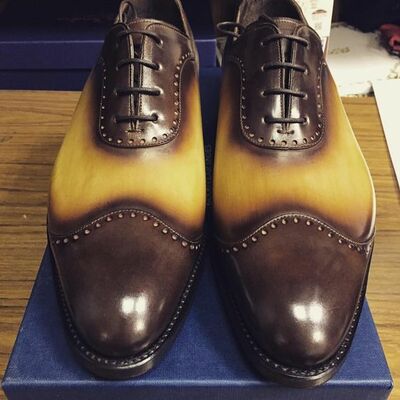 Twotone Handmade Wingtip Formal Lace Up Shoes For Gentlemen