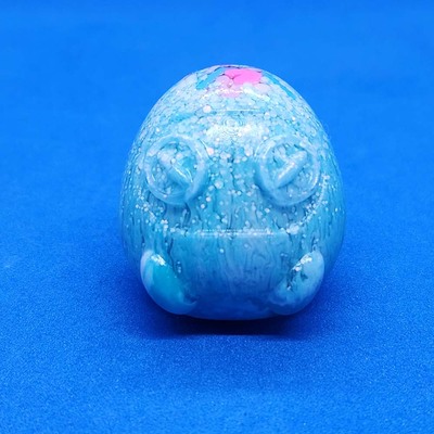 Behbes Collectible Figure (small) (blue candy sparkles)