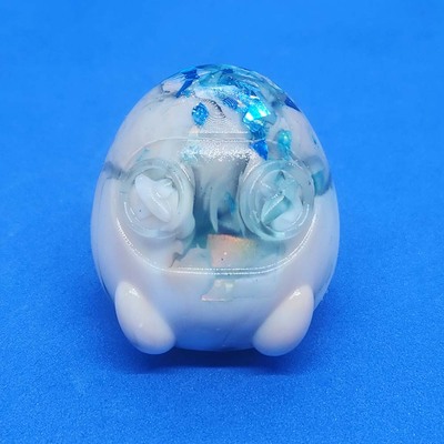 Behbes Collectible Figure (big) (blue/cream glitter)