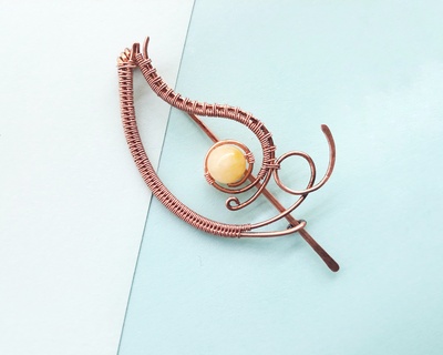 Leaf hair claw clip with yelow jade bead, copper wire wrap hair pin