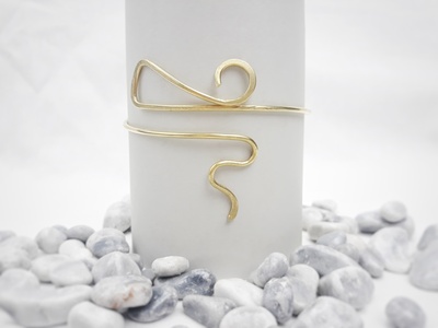 Egyptian upper arm bracelet for women, adjustable snake upper arm cuff with brass wire