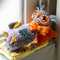 Sleepy Owl, OOAK art doll, fantasy owl artdoll holding miniature teddy bear. Comes with dream box and pillows. - Thumbnail 4