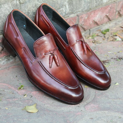 Crafted leather classic brown tassel loafers dress shoes for men - Thumbnail 5