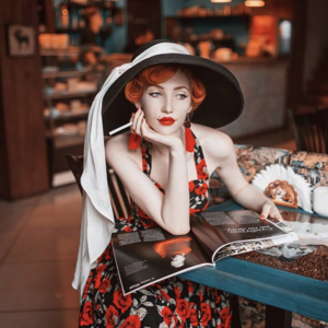 Stay Stylish in the Sun - Oversize Beach Straw Hat – Your Chic Summer Essential - Thumbnail 4