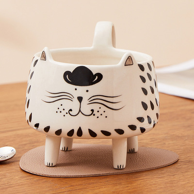 Relaxing 4-Leg Cat Mug