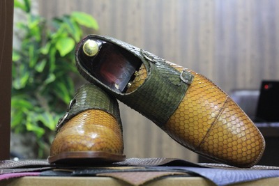 Handmade Men's Two Tone Python Leather Cap Toe Double Monk Buckle Dress Shoes