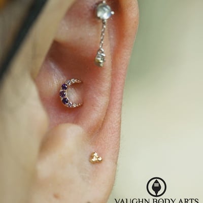 "jula" - gold moon - Thumbnail 1