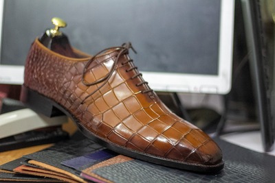 Men's Brown Alligator Print Leather Lace Up Fashion Handmade Office Shoes