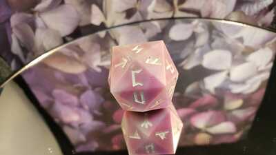 Pale Spring Rune Dice